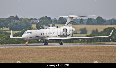 Trans-Exc Gulfstream Aerospace G-V-N 162 JC Abflug Flughafen London-Luton LTN Stockfoto