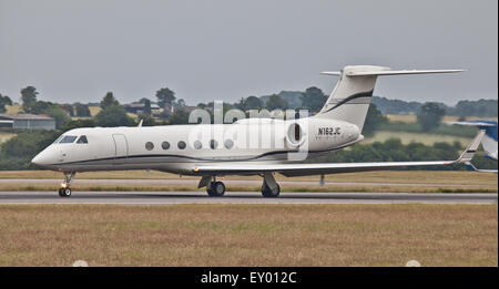 Trans-Exc Gulfstream Aerospace G-V-N 162 JC Abflug Flughafen London-Luton LTN Stockfoto