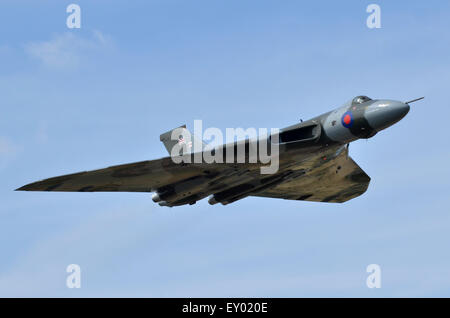 Avro Vulcan B2 XH558 anzeigen auf 2015 RIAT Fairford, Vereinigtes Königreich. Bildnachweis: Antony Brennnessel/Alamy Live-Nachrichten Stockfoto