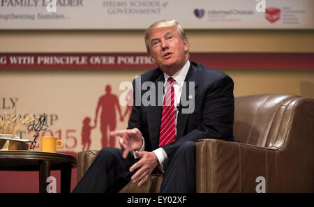 Ames, Iowa, USA. 18. Juli 2015. Präsidentschaftskandidat DONALD TRUMP spricht bei der Familie Leadership Summit 2015. (Bild Kredit: © Brian Cahn über ZUMA Draht) Stockfoto