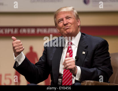 Ames, Iowa, USA. 18. Juli 2015. Präsidentschaftskandidat DONALD TRUMP spricht bei der Familie Leadership Summit 2015. (Bild Kredit: © Brian Cahn über ZUMA Draht) Stockfoto