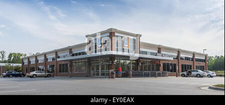 Salisbury, North Carolina, USA. 18. Juli 2015. Aldi Supermärkte in Salisbury, North Carolina. © Sean Meyers/ZUMA Draht/Alamy Live-Nachrichten Stockfoto