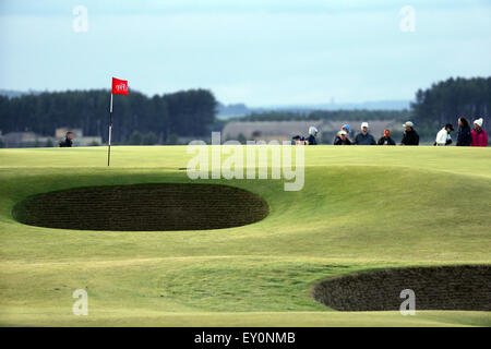 Fife, Schottland. 17. Juli 2015. Gesamtansicht Golf: 11. Loch in der zweiten Runde des 144. British Open Championship auf dem Old Course, St Andrews, Fife, Schottland. © Koji Aoki/AFLO SPORT/Alamy Live-Nachrichten Stockfoto