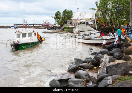 Schiffswrack, verursacht durch den Hurrikan Ida am Big Corn Island, Nicaragua Stockfoto
