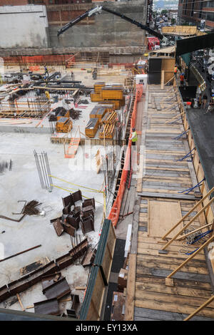 Baustelle von Zaha Hadid 520 West 28. Straße Gebäude neben High Line. New York City, Manhattan, USA. Stockfoto