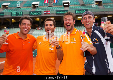Österreich. 19. Juli 2015, Tennis, Davis Cup, das niederländische Team feiert, Credit: Henk Koster/Alamy Live News Stockfoto