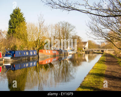 Kanal Lastkähne am Grand Union Canal, zwischen Hemel - Hempstead und Berkhamsted in Hertfordshire UK. Stockfoto