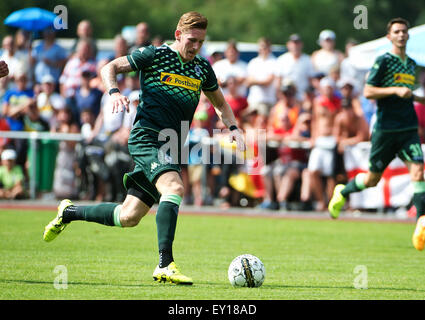 Rottach-Egern, Deutschland. 19. Juli 2015. Fußball-Testspiel: Borussia Moenchengladbach - Standard Lüttich findet in Rottach-Egern, Deutschland, 19. Juli 2015. Mönchengladbach Andre Hahn in Aktion. Foto: Daniel Naupold/Dpa/Alamy Live News Stockfoto