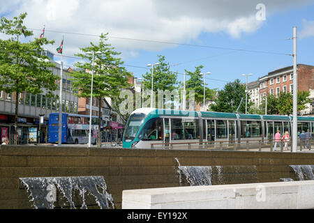 Nottingham Express Straßenbahn Stadtzentrum Stockfoto