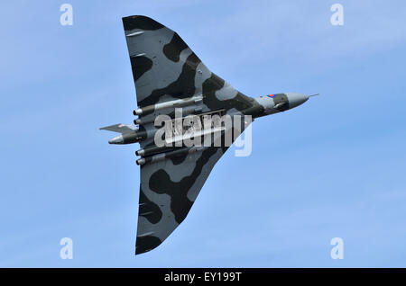 Avro Vulcan B2 XH558 anzeigen auf 2015 RIAT Fairford, Vereinigtes Königreich.  Bildnachweis: Antony Brennnessel/Alamy Live-Nachrichten Stockfoto