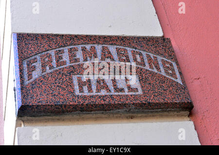 Gravierte Marmor Schild an Wand in Bishop Street, Londonderry (Derry), Nordirland Stockfoto