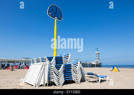 Gestapelte Strandkörbe, Scheveningen, Den Haag, den Haag, Zuid-Holland, Niederlande Stockfoto