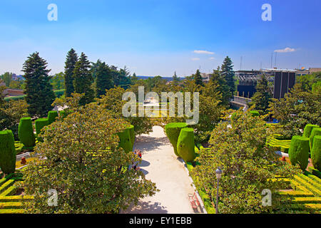 Sabatini Gärten nahe Königspalast in Madrid, Spanien im Sommer Stockfoto