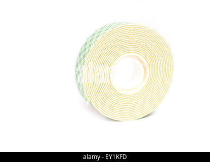 Doppelseitiges Klebeband isoliert auf weißem Hintergrund Stockfoto