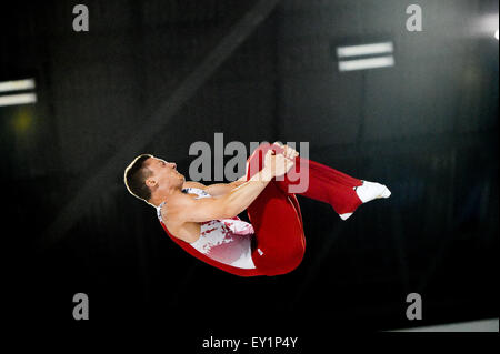 Toronto, Kanada. 19. Juli 2015. Silber-Medaillengewinner bei Gymnastik Tramoline STEVEN GLUCKSTEIN USA konkurriert auf dem Boden während Pan bin Spiele 2015 in Toronto, Kanada. 19. Juli 2015. Bildnachweis: Igor Vidyashev/ZUMA Draht/Alamy Live-Nachrichten Stockfoto