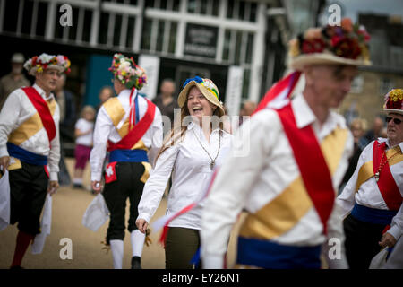 Buxton Day des Tanzes von Kapelle-En-le-Frith Morris Männer gehostet. Ein Fest der traditionellen Tänzen vom ganzen Land. Stockfoto