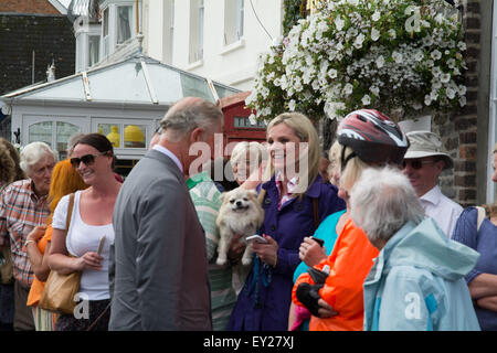 Padstow, Cornwall, UK. 20. Juli 2015. Der Herzog und die Herzogin von Cornwall ab ihren jährlichen Besuch in das Herzogtum in Padstow. Bildnachweis: Simon Maycock/Alamy Live-Nachrichten Stockfoto