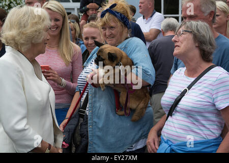 Padstow, Cornwall, UK. 20. Juli 2015. Der Herzog und die Herzogin von Cornwall ab ihren jährlichen Besuch in das Herzogtum in Padstow. Bildnachweis: Simon Maycock/Alamy Live-Nachrichten Stockfoto