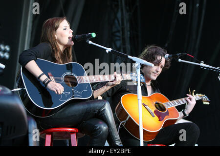 Marion Raven und Randy Blumen öffnen den Meat Loaf-Gig in UK Stockfoto