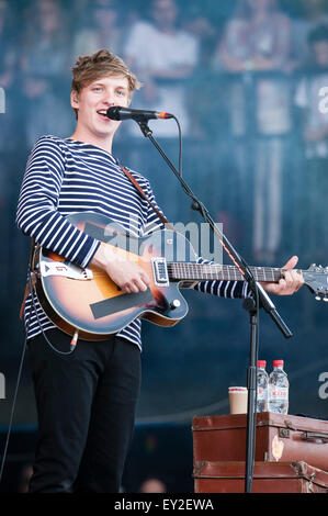 George Ezra spielt Glastonbury Festival würdig Farm am 27.06.2015 im würdig Farm, Glastonbury.  Personen im Bild: George Ezra. Bild von Julie Edwards Stockfoto