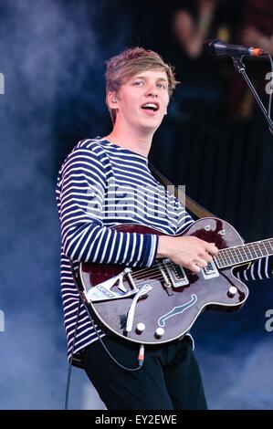 George Ezra spielt Glastonbury Festival würdig Farm am 27.06.2015 im würdig Farm, Glastonbury.  Personen im Bild: George Ezra. Bild von Julie Edwards Stockfoto