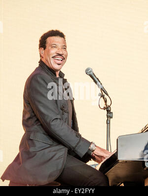 Lionel Richie spielt Glastonbury Festival würdig Farm am 28.06.2015 im würdig Farm, Glastonbury.  Personen im Bild: Lionel Richie. Bild von Julie Edwards Stockfoto