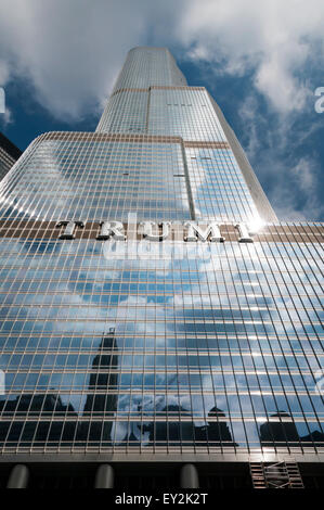 Das Trump International Hotel and Tower an der North Wabash Avenue in Chicago, USA. Stockfoto