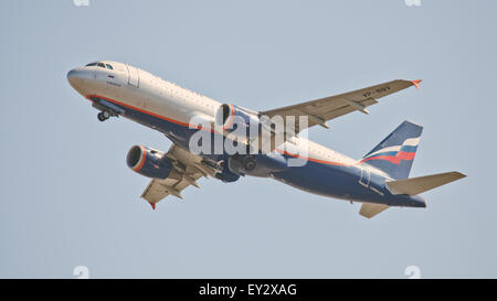 Aeroflot Airbus A320 VP-BQV vom Flughafen London-Heathrow LHR Stockfoto