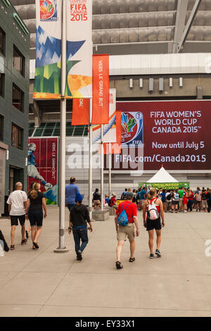 Die amerikanischen Fans im BC Place Stadium der Ankunft in Vancouver für die Frauen-WM Finale zwischen Japan und den USA Stockfoto