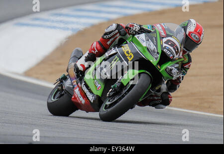 Salinas, Kalifornien, USA. 19. Juli 2015. # 65 Jonathan Rea aus kommend biegen Sie 5 während der Eni FIM Superbike World Championship Laguna Sega Salinas, CA. Credit: Cal Sport Media/Alamy Live News Stockfoto