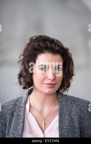 Journalist Alev Scott am Edinburgh International Book Festival erscheinen. Stockfoto