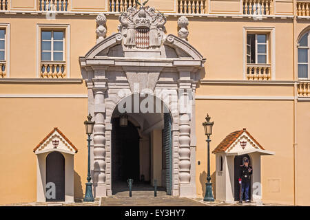 Wache auf der Hut im Königspalast Monte Carlo Monaco Stockfoto