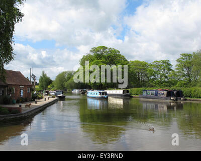 Der Oxford Canal bei Thrupp Stockfoto