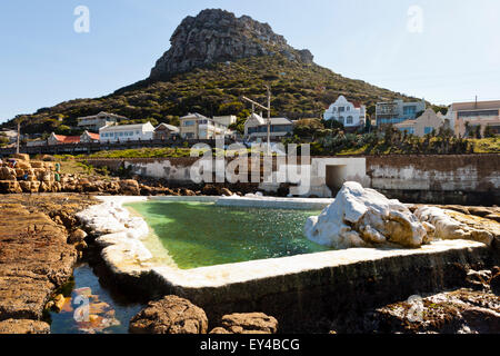 Wooley der Gezeiten Pool Salzwasser Schwimmbad zwischen Fish Hoek und Kalk Bay, Cape Town South Africa Stockfoto