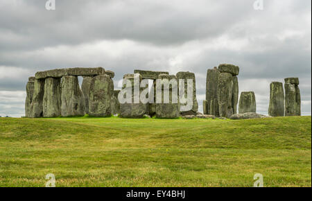 Stonehenge, England. UK -, eines der Wunder der Welt und das bekannteste prähistorische Monument Europas Stockfoto