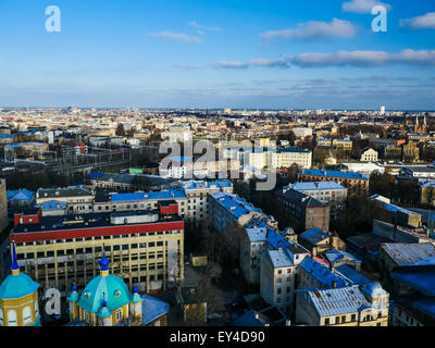 Panorama von Riga aus einem Gebäude Dach Stockfoto