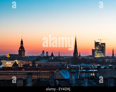 Panorama von Riga aus einem Gebäude Dach Stockfoto