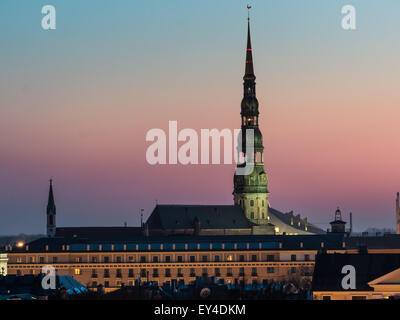 Panorama von Riga aus einem Gebäude Dach Stockfoto