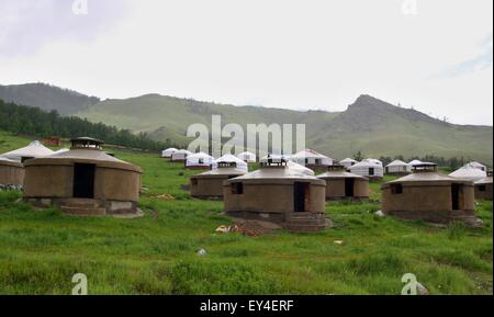 Neubau der Jurten in der Nähe der Stadt Ullanbaator in der Mongolei Stockfoto