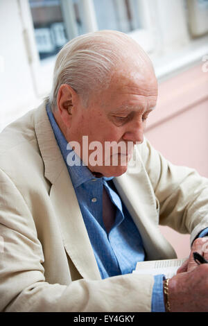 John Julius Norwich am literarischen Oldie Mittagessen 21.07.15 Stockfoto