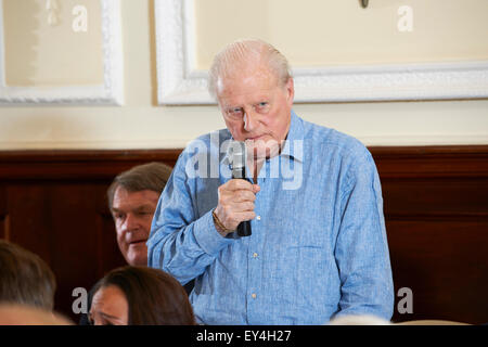 John Julius Norwich am literarischen Oldie Mittagessen 21.07.15 Stockfoto