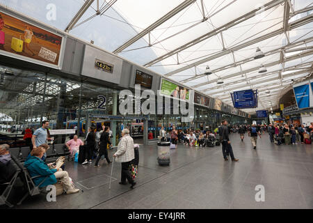 Bahnhof Manchester Piccadilly England UK Stockfoto