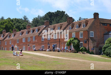 Der Buckler schwer Dorf am Fluss Beaulieu in der neuen Gesamtstruktur Hampshire UK Stockfoto