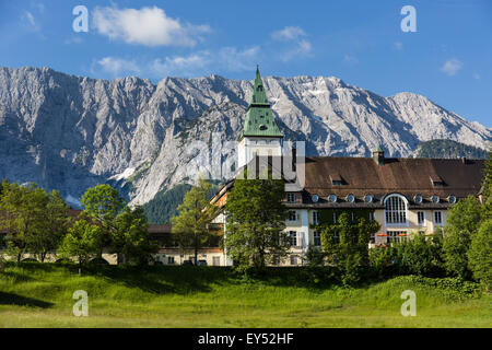 Schloss Elmau-Schlosshotel, Wettersteingebirge, Klais, Krün, Werdenfelser Land, Upper Bavaria, Bavaria, Germany Stockfoto