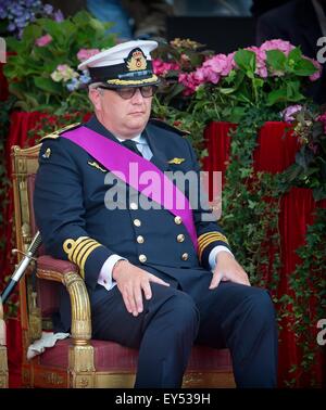 Brüssel, Belgien. 21. Juli 2015. Prinz Laurent von Belgien besucht eine Militärparade in Brüssel, 21. Juli 2015. Foto: Patrick van Katwijk / POINT DE VUE, - kein Draht-SERVICE-/ Dpa/Alamy Live News Stockfoto