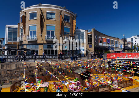 Cardiff Bay Beach-Sommerfest, Mermaid Quay, Cardiff Bay, South Wales, UK. Stockfoto