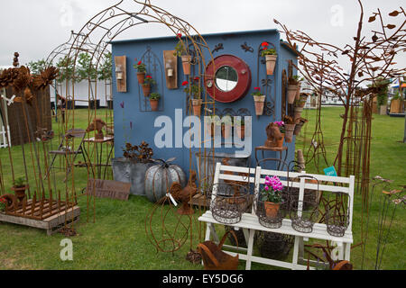 Knutsford, UK. 22. Juli 2015. Tom Critchley Stand auf der RHS Flower Show Tatton Park. Bildnachweis: Keith Larby/Alamy Live-Nachrichten Stockfoto