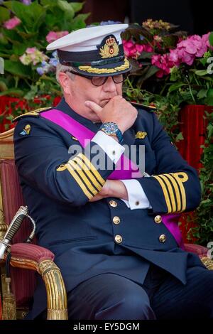 Brüssel, Belgien. 21. Juli 2015. Prinz Laurent von Belgien besucht eine Militärparade in Brüssel, 21. Juli 2015. Foto: Patrick van Katwijk / POINT DE VUE, - kein Draht-SERVICE-/ Dpa/Alamy Live News Stockfoto