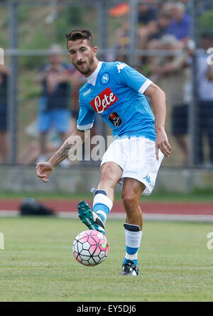 Dimaro, Italien. 21. Juli 2015. MV während Fußball-Freundschaftsspiel zwischen Ssc Napoli und Ananue für Vorsaison Sommertraining Italien Fußballmannschaft SSC Napoli in Dimaro Italien.  Bildnachweis: Agnfoto/Alamy Live-Nachrichten Stockfoto