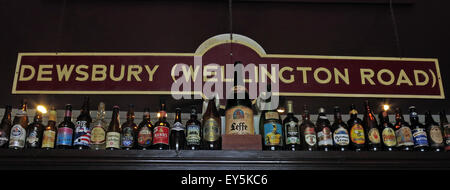 Dewsbury Railway Station Zeichen, Kirklees, Huddersfield, West Yorkshire, England, Vereinigtes Königreich Stockfoto